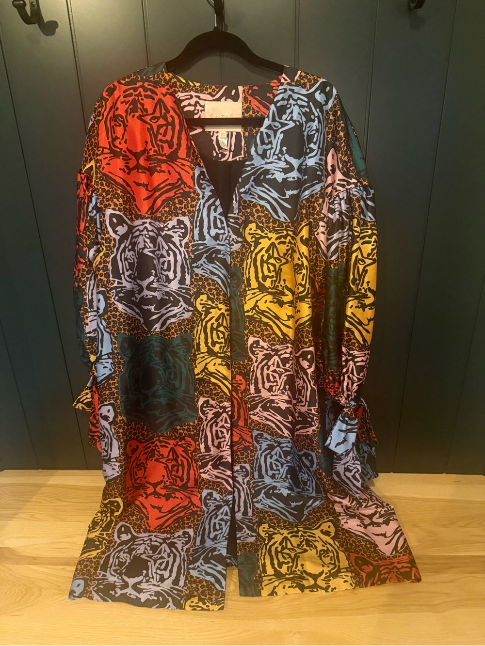 🐯 RARE Anthropologie Hutch “Fox” Tiger Print Multicolored Kimono